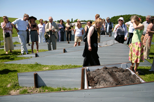 the cultivation of ecology/-ies : gardens and complexity in rural and urban areas